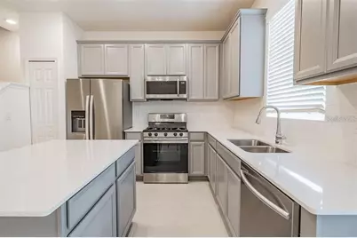 14086 Kite Lane, Lithia, FL 33547 - Photo 8