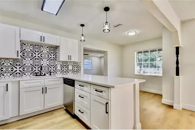 5405 S Sellas Street, Tampa, FL 33611 - Photo 6