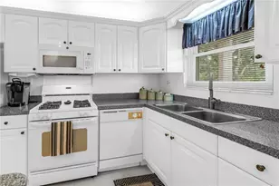 9950 62nd Terrace N, Saint Petersburg, FL 33708 - Photo 6