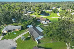 6106 Lawncrest Pl, Dover, FL 33527 - Photo 12