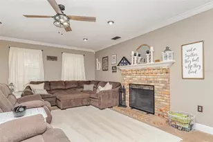 2228 Palmview Cir E, Auburndale, FL 33823 - Photo 8