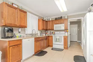 2228 Palmview Cir E, Auburndale, FL 33823 - Photo 12