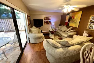 2725 14th Ct, Palm Harbor, FL 34684 - Photo 4