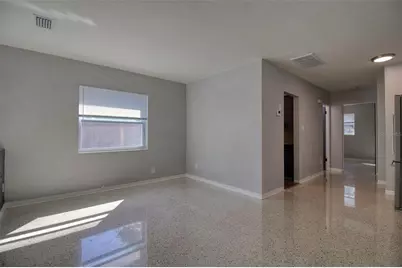 634 15 Avenue S, Saint Petersburg, FL 33701 - Photo 10