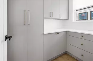 431 36th Ave N, Saint Petersburg, FL 33704 - Photo 14