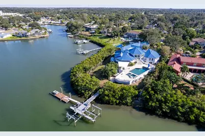 2268 Kings Point Drive, Largo, FL 33774 - Photo 4