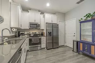 2479 Foggy Creek Cir, Clearwater, FL 33764 - Photo 4