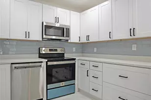 5014 Dr Martin Luther King Jr Street S, Saint Petersburg, FL 33705 - Photo 4