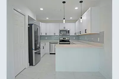 5014 Dr Martin Luther King Jr Street S, Saint Petersburg, FL 33705 - Photo 2