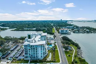 1020 Sunset Point Rd, Clearwater, FL 33755 - Photo 30