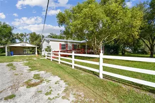 18818 Holly Pine Trail, Lithia, FL 33547 - Photo 4