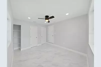 8721 N River Forest Circle, Tampa, FL 33604 - Photo 22