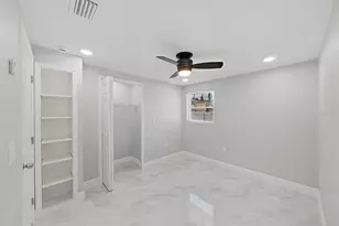 8721 N River Forest Circle, Tampa, FL 33604 - Photo 30