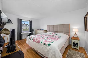 1100 E Bay Dr, Largo, FL 33770 - Photo 6