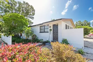 3394 74th Ave N, Saint Petersburg, FL 33702 - Photo 2