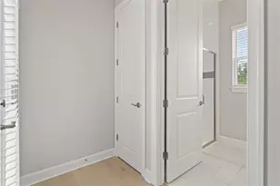 4148 Rocky Shores Dr, Tampa, FL 33634 - Photo 36