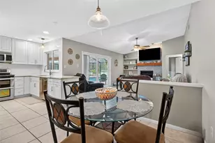 3903 Dunaire Dr, Valrico, FL 33596 - Photo 22