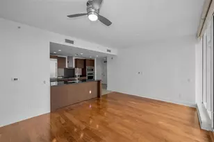 175 1st St S, Saint Petersburg, FL 33701 - Photo 8