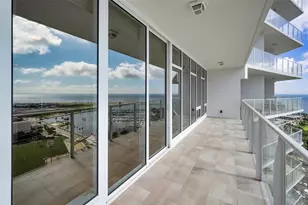 175 1st St S, Saint Petersburg, FL 33701 - Photo 24