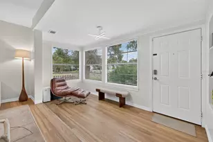 2501 Oakdale St S, Saint Petersburg, FL 33705 - Photo 4