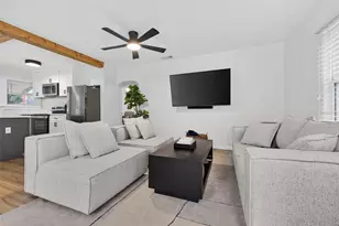 2501 Oakdale St S, Saint Petersburg, FL 33705 - Photo 6