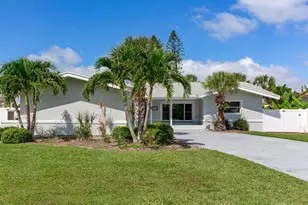 10120 Paradise Blvd, Treasure Island, FL 33706 - Photo 2