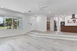 10120 Paradise Blvd, Treasure Island, FL 33706 - Photo 20