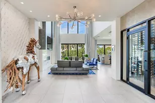 5131 W Neptune Way, Tampa, FL 33609 - Photo 6