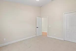 6840 Sparkling Way, Wesley Chapel, FL 33545 - Photo 48