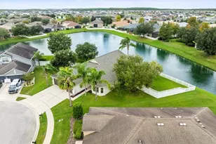 6840 Sparkling Way, Wesley Chapel, FL 33545 - Photo 4