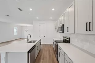 5749 Haystack Dr, Saint Cloud, FL 34771 - Photo 10