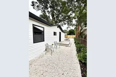 3307 25th St N, Saint Petersburg, FL 33713 - Photo 14