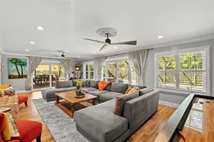 1511 S Sheridan Forest Dr, Tampa, FL 33629 - Photo 8