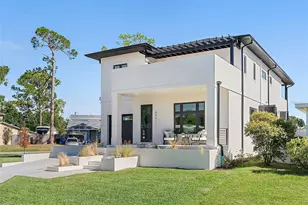 5941 Mangrove St N, Saint Petersburg, FL 33703 - Photo 4