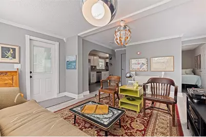 2031 44th Avenue N, Saint Petersburg, FL 33714 - Photo 8