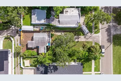 2031 44th Avenue N, Saint Petersburg, FL 33714 - Photo 4