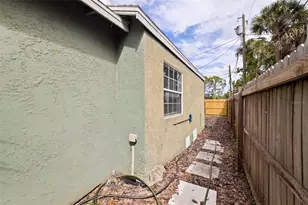 2031 44th Ave N, Saint Petersburg, FL 33714 - Photo 24