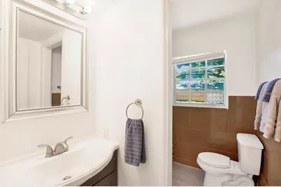 6490 34th Avenue N, Saint Petersburg, FL 33710 - Photo 12