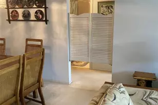 8174 N Terrace Garden Dr N, Saint Petersburg, FL 33709 - Photo 28