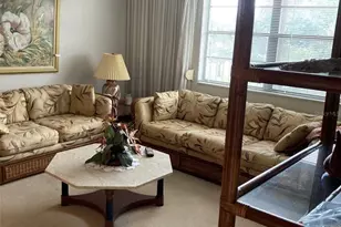 8174 N Terrace Garden Dr N, Saint Petersburg, FL 33709 - Photo 4