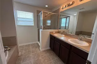 1105 Windton Oak Dr, Ruskin, FL 33570 - Photo 20