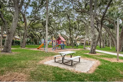 3735 42nd Way S #E, Saint Petersburg, FL 33711 - Photo 22