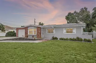 12361 114th St, Largo, FL 33778 - Photo 2