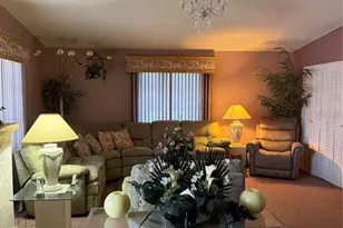 7309 Eleanor Cir, Sarasota, FL 34243 - Photo 6