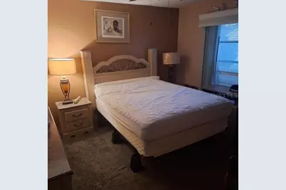 7309 Eleanor Circle #7309, Sarasota, FL 34243 - Photo 4