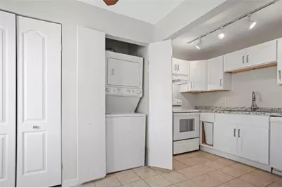 247 Pompano Drive SE #B, Saint Petersburg, FL 33705 - Photo 14