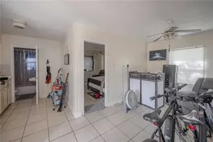 8312 N 11th St, Tampa, FL 33604 - Photo 24