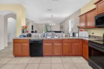 314 Highland Meadows Street, Davenport, FL 33837 - Photo 14