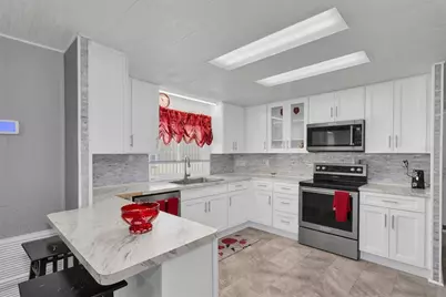 347 Canal Way, Oldsmar, FL 34677 - Photo 10