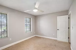 736 Sandy Creek Dr, Brandon, FL 33511 - Photo 20